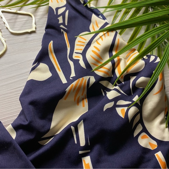 Maaji 🌼 Reversible Floral V-Neck Skimpy Plunge One Piece - Picture 4 of 15